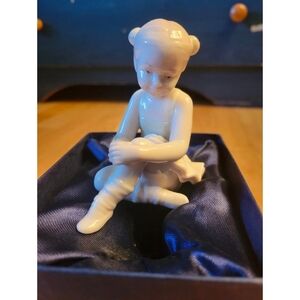 Morena porcelain ballerina figurine